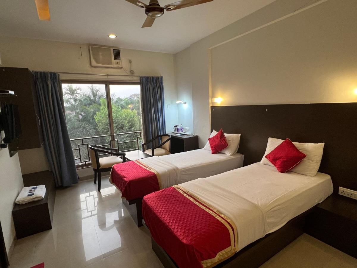 Resort Silver Hills โลนาวาลา ภายนอก รูปภาพ