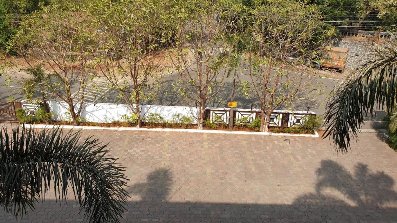 Resort Silver Hills โลนาวาลา ภายนอก รูปภาพ
