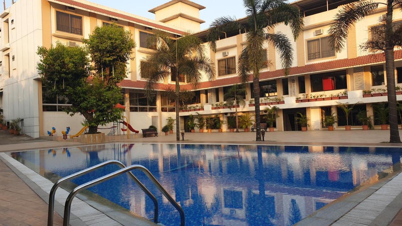 Resort Silver Hills โลนาวาลา ภายนอก รูปภาพ